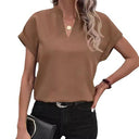 Chic Women's Blouse for Everyday Wear