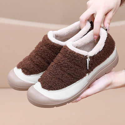 Chic Women's Slippers Crafted from Quality Materials