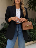 Chic Women's Blazer with Stylish Cut and Handy Pockets