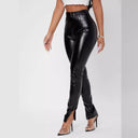 High-Shine Women's Leggings for a Flattering Silhouette