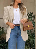 Chic Women's Blazer with Stylish Cut and Handy Pockets
