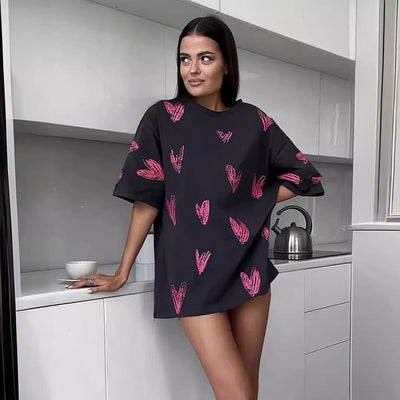 Chic Women's Heart Design T-Shirt
