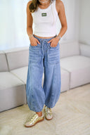 Chic Women's Wide Leg Jeans