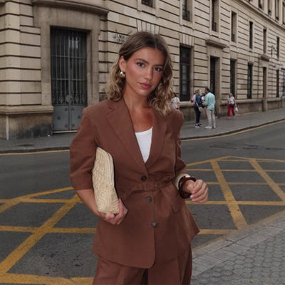 Chic Women's Blazer with Belt
