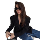 Chic Women's Blazer with Stylish Cut and Pockets