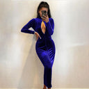 Chic Velvet Dress with Elegant Deep Neckline and Long Sleeves