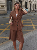 Chic Women's Blazer with Belt