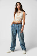 High-Waist Women's Jeans with Convenient Side Pockets