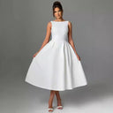 Chic Maxi Dress with Flared Sleeves and Flowing Skirt