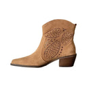 Chic Suede Western Boots for Stylish Outings