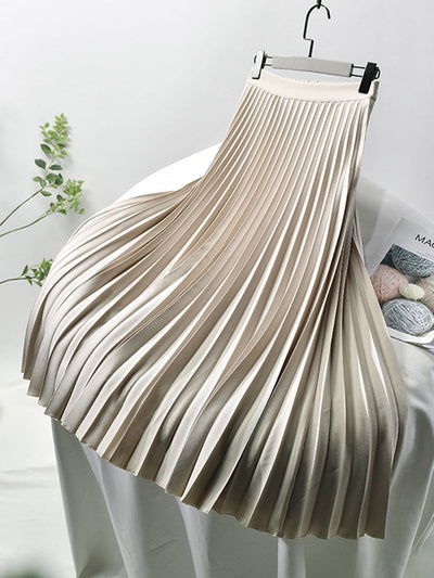 High-Waisted Pleated Skirt in Chic Design