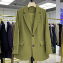 Chic Women's Blazer for All Occasions