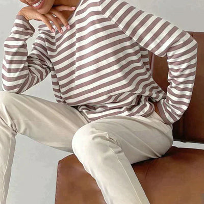 Chic Striped T-Shirt in Stylish Fabric