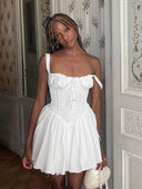 Classic Vintage-Inspired Dress for Sophisticated Style