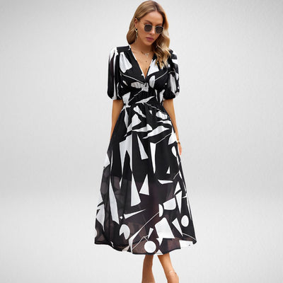 Chic Juliet Midi Dress in Flowing Fabric