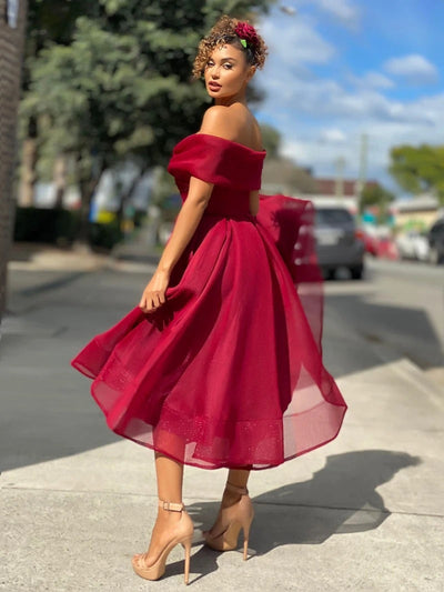 Chic Off-Shoulder Wedding Party Dress