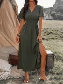 Chic Short-Sleeve Dress with Peter Pan Collar