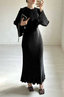 Chic Long Sleeve Pleated Maxi Dress