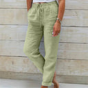 Chic Women's Trousers in Trendy Fabrics