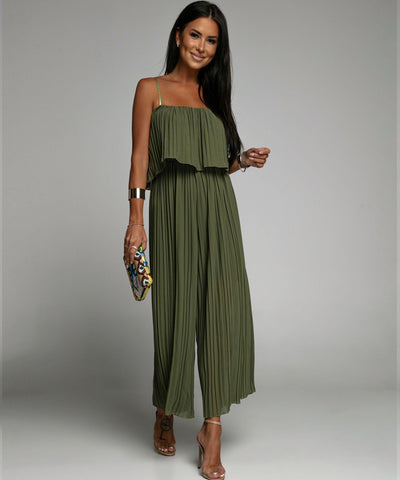 Chic Pleated Jumpsuit for Stylish Women