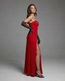 Chic Evening Dress with Flowing Skirt and Deep Slit