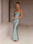 Chic Satin Dress for Any Occasion