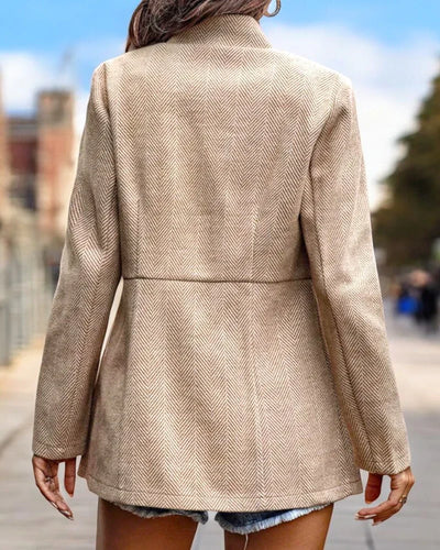 Chic Women's Blazer with Collar